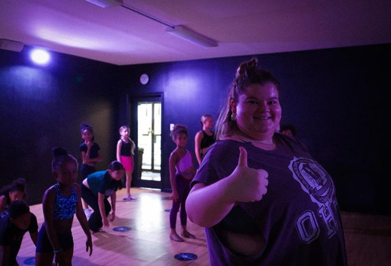Lizzy Howell teaching dance